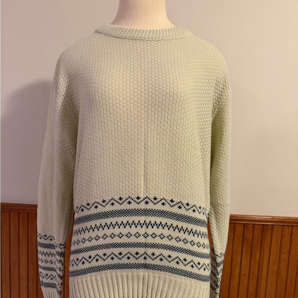 Men’s lightweight Cream and Blue Patterned Sweater